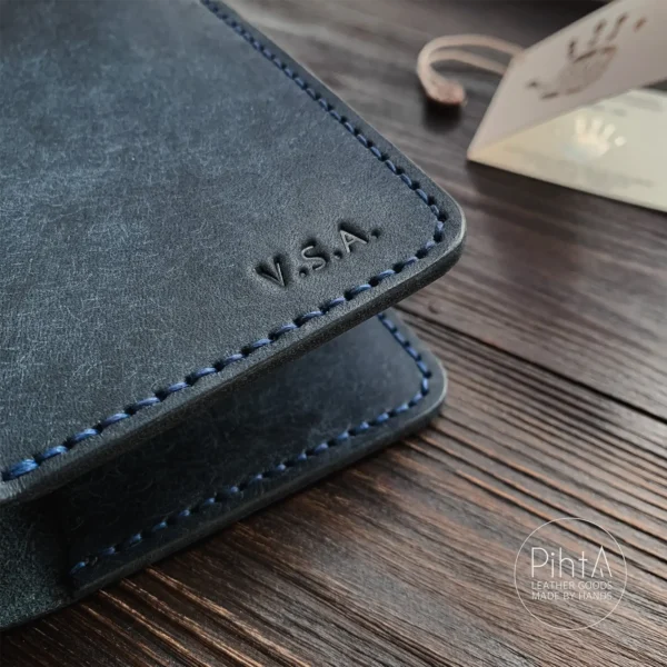Тиснение текста на коже pihta leather